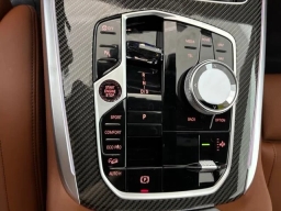 BMW X7 M60i Sports Activity Vehicle 2027