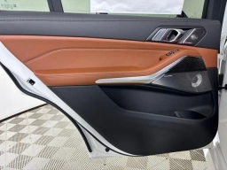 BMW X7 M60i Sports Activity Vehicle 2027