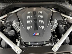 BMW X7 M60i Sports Activity Vehicle 2027