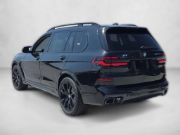 BMW X7 M60i Sports Activity Vehicle 2026