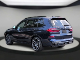 BMW X7 M60i Sports Activity Vehicle 2027