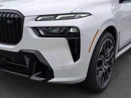 BMW X7 M60i Sports Activity Vehicle 2027