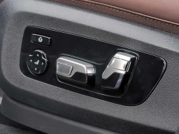 BMW X7 M60i Sports Activity Vehicle 2027