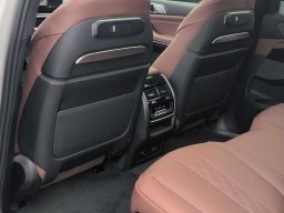 BMW X7 M60i Sports Activity Vehicle 2027