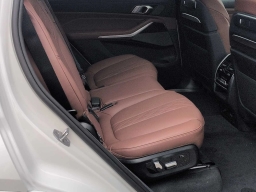 BMW X7 M60i Sports Activity Vehicle 2027