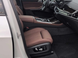 BMW X7 M60i Sports Activity Vehicle 2027
