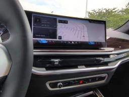 BMW X7 M60i Sports Activity Vehicle 2027