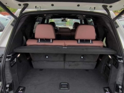 BMW X7 M60i Sports Activity Vehicle 2027