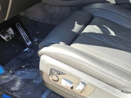 BMW X7 M60i Sports Activity Vehicle 2026