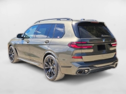 BMW X7 M60i Sports Activity Vehicle 2026