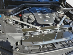 BMW X7 M60i Sports Activity Vehicle 2026