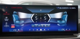 BMW X7 M60i Sports Activity Vehicle 2026
