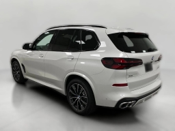 BMW X5 M60i Sports Activity Vehicle 2026