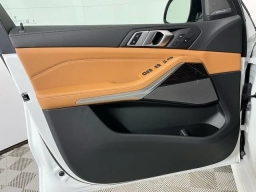 BMW X5 M60i Sports Activity Vehicle 2026