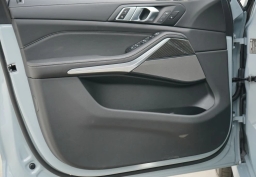 BMW X5 M60i Sports Activity Vehicle 2026