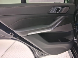 BMW X5 M60i Sports Activity Vehicle 2026