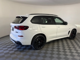 BMW X5 M60i Sports Activity Vehicle 2026
