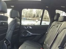 BMW X5 M60i Sports Activity Vehicle 2025