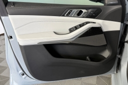 BMW X5 M60i Sports Activity Vehicle 2026