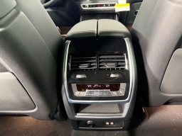 BMW X5 M60i Sports Activity Vehicle 2026