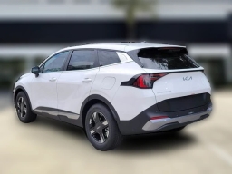 Kia Sportage LX FWD 2026