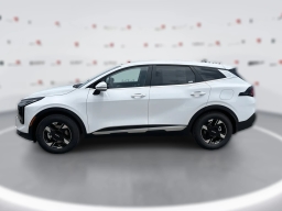 Kia Sportage LX FWD 2026