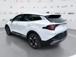 Kia Sportage LX FWD 2026