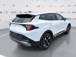 Kia Sportage LX FWD 2026