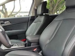 Kia Sportage EX FWD 2026