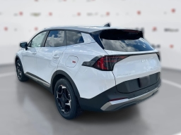 Kia Sportage EX FWD 2026