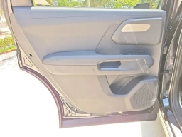 Kia Telluride S FWD 2027