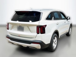 Kia Sorento LX FWD 2026