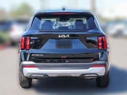 Kia Sorento LX FWD 2026