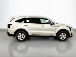 Kia Sorento LX FWD 2026