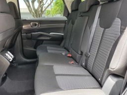 Kia Sorento LX FWD 2026