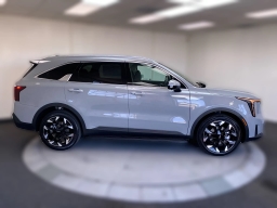 Kia Sorento SX FWD 2026