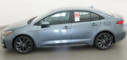 Toyota Corolla SE CVT (Natl) 2026