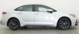 Toyota Corolla SE CVT (Natl) 2026