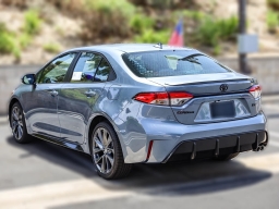 Toyota Corolla SE CVT (Natl) 2026