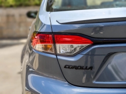 Toyota Corolla SE CVT (Natl) 2026