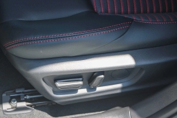 Toyota Corolla XSE CVT (Natl) 2026