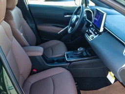 Toyota Corolla Cross XLE 2WD (Natl) 2026