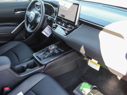 Toyota Corolla Cross XLE 2WD (Natl) 2026