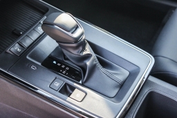 Toyota Corolla Cross XLE 2WD (Natl) 2026