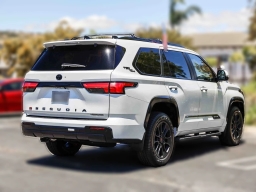 Toyota Sequoia Platinum 4WD (Natl) 2026