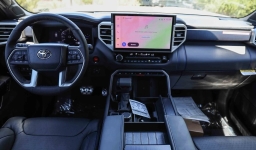 Toyota Sequoia Platinum 4WD (Natl) 2026