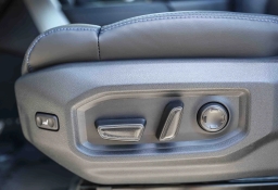 Toyota Sequoia Platinum 4WD (Natl) 2026