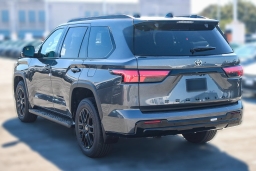 Toyota Sequoia Limited 4WD (Natl) 2026
