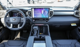 Toyota Sequoia Limited 4WD (Natl) 2026