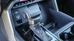 Toyota Sequoia Limited 4WD (Natl) 2026